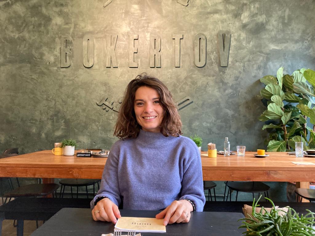 Freelance copywriter, editor and translator in Amsterdam.
Need help writing or improving a text? Belle Jansen is a reliable help for copywriting, editing, translations and communication advice.